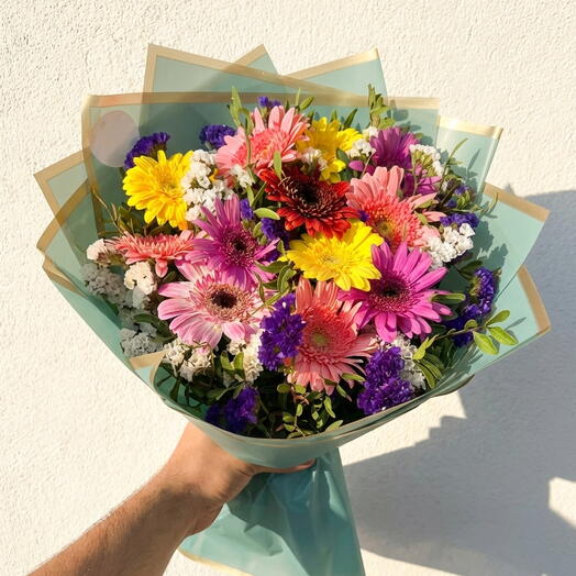 Dobedan belek 🌸 Colorful candle Gerbera Bouquet – Live Happy Flower Arrangement