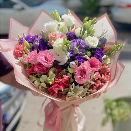 Renkli Lisianthus ve Alstroemeria Buketi