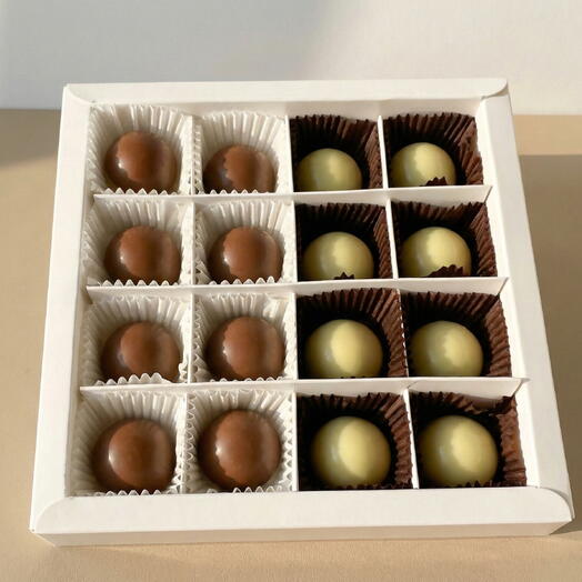 Aronia and Orange Filled Chocolate Box