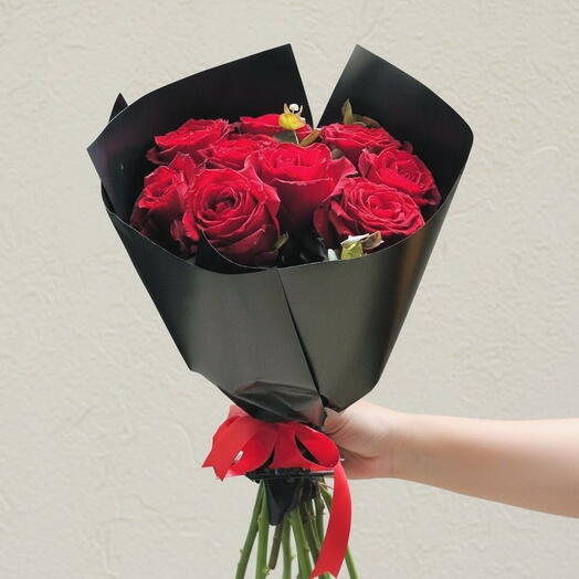 9 Kırmızı Gul Buketi