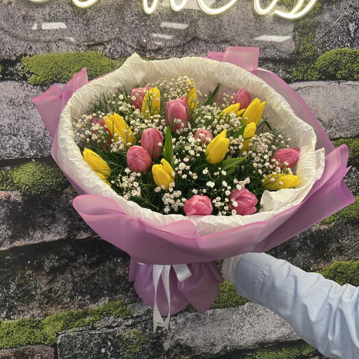 21 Lİ SARI PEMBE LALE BUKETİ