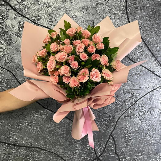 PEMBE ÇARDAK GÜLLER BUKETİ