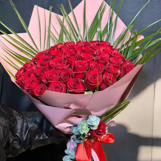 Bouquet of 51 red roses