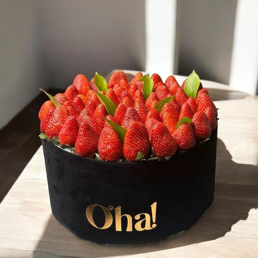 Çilek Kutusu - Şık ve Lezzetli Çilek Aranjmanı