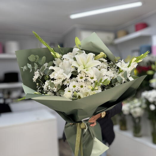 Lilyum papatya lisyantus buketi