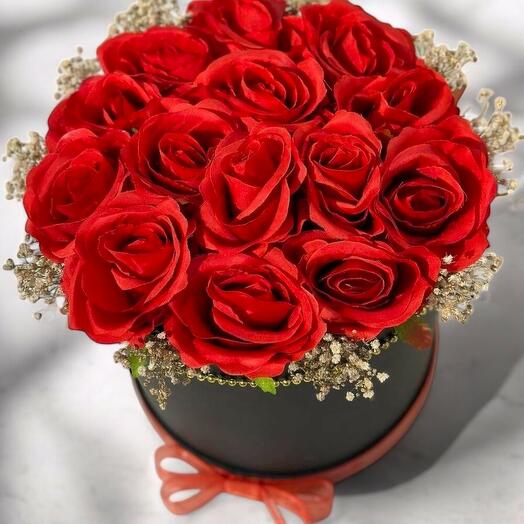 Kutuda  kırmızı gul cipso