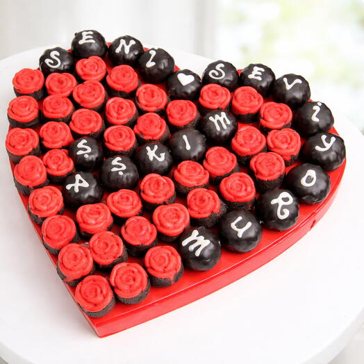 Aşkına Özel Kalpli Kek Aranjmanı