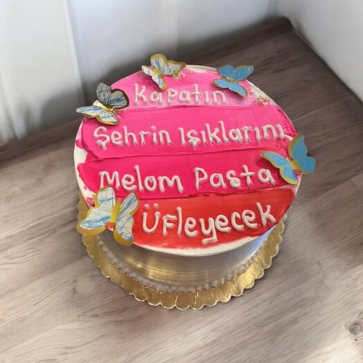 Bento yazılı pasta