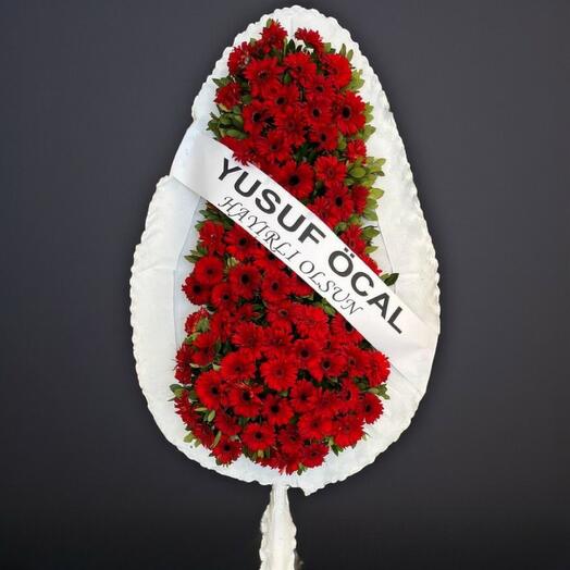 Kırmızı Gerbera Çelengi – Açılış ve Kutlama İçin Şık Çelenk Tasarımı