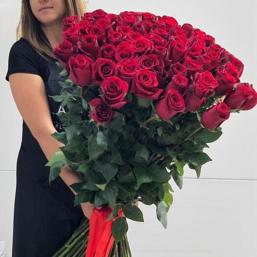 100 long roses