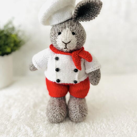 El Örgusu Amigurumi Tavşan ve Kıyafet Seti (22 cm)