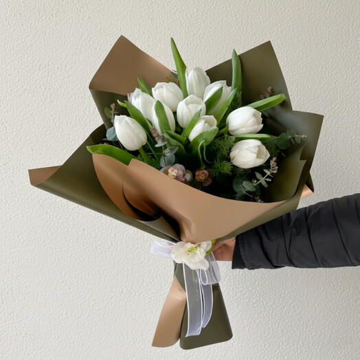 Beyaz lale buketi