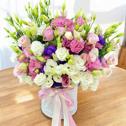 Beyaz Kutuda Renli Lisyantuslar