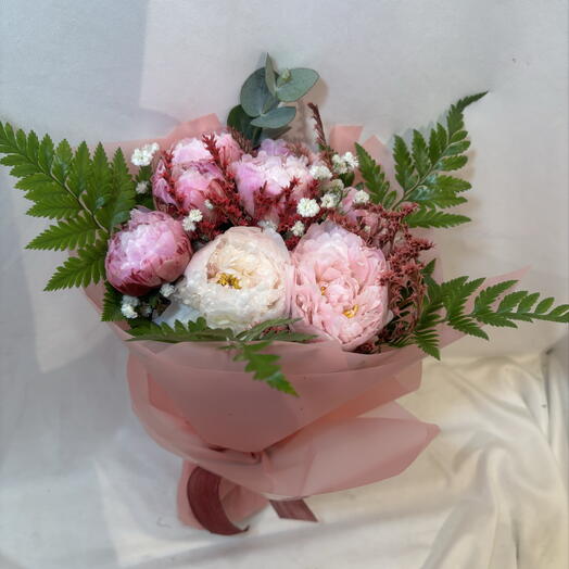 7 Pink Peonies