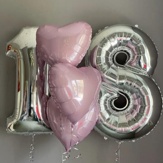 18 yaş kutlamalarını unutulmaz hale getiren şık ve luks balon konsepti