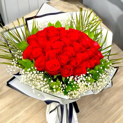 30 Kırmızı Gul Buketi