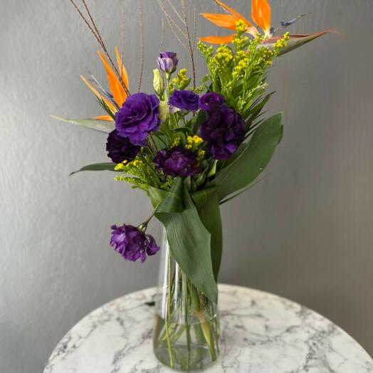 Egzotik Mor   Turuncu Vazo Aranjmanı – Starliçe ve Lisyantus Uyumu