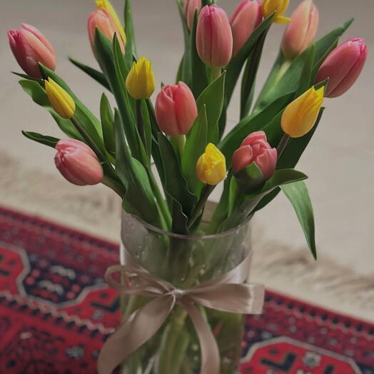Vazoda Sarı   Pembe Laleler