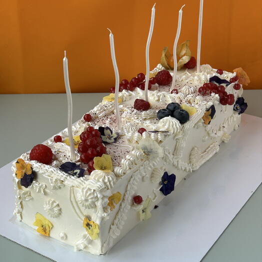 Long cake