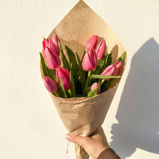 Букет розовых тюльпанов – изящные и свежие весенние цветы