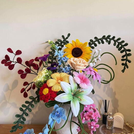 Vazoda Bahar Buketi (yapay)