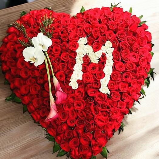 Heart-shaped Romantic Arrangement with Red and White Roses