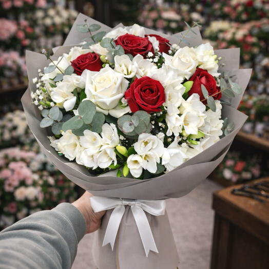 ️🤍 Red and White Rose Freesia Bouquet