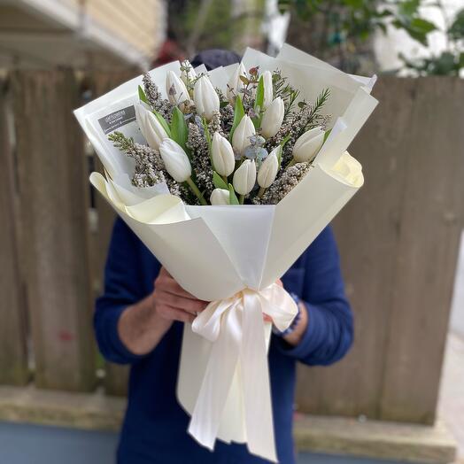 Beyaz Lale Buketi