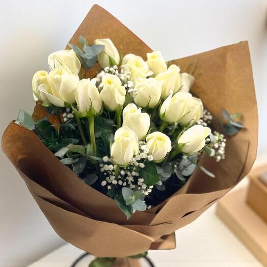 Beyaz Gul Zarafeti Buketi - 17 Adet Beyaz Gul