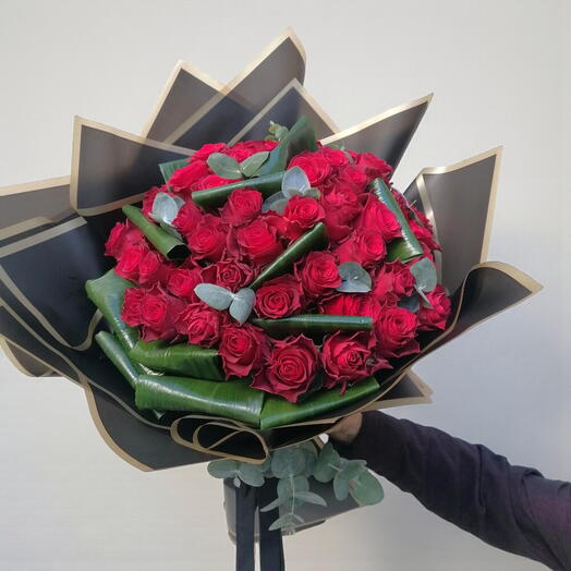 Delux kırmızı gul buketi