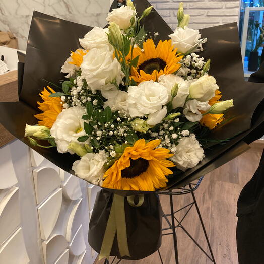 Ayçiçeği ve lisyantuslar