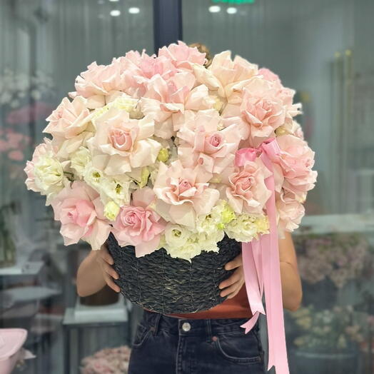 Sepetteki Çiçekler