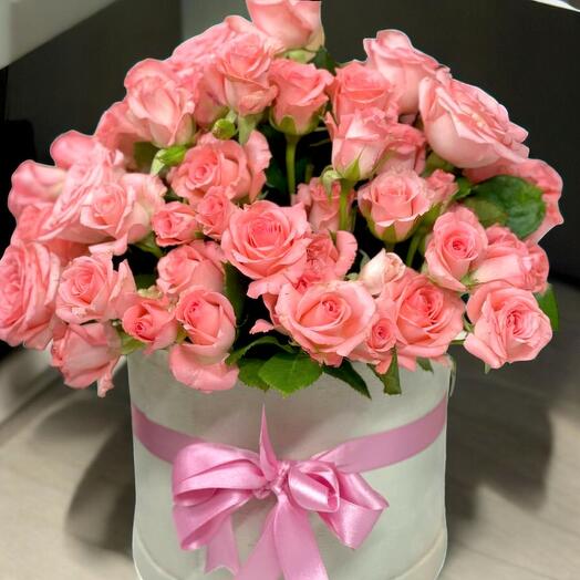 Beyaz Kutu İçinde Pembe Mini Guller