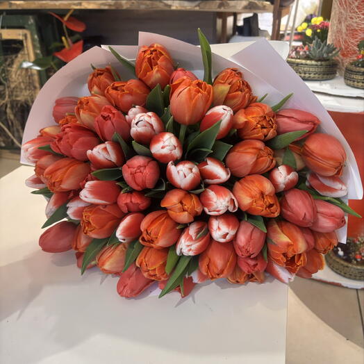 65-piece Mixed Tulip Bouquet
