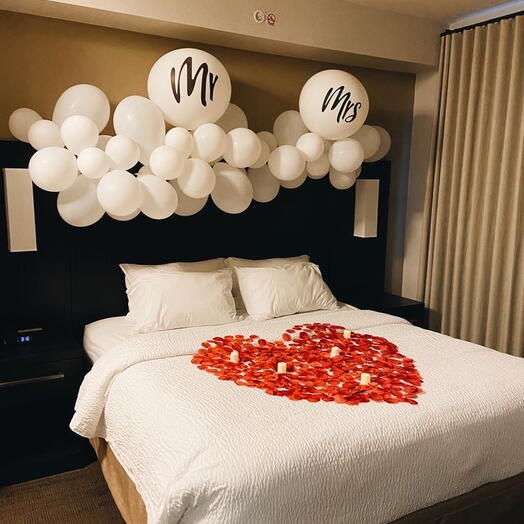 Honeymoon 30 balloons