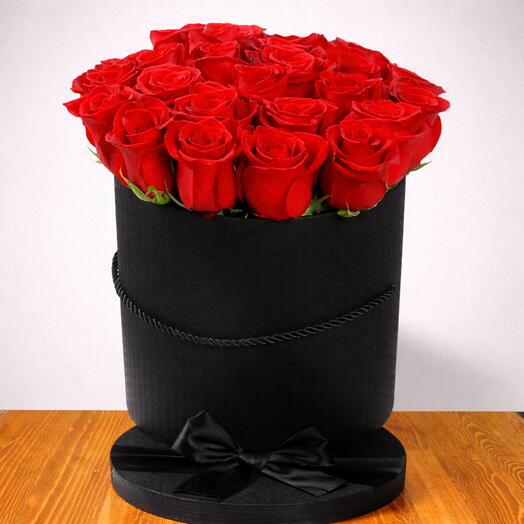 Kutuda Kırmızı Gullerim