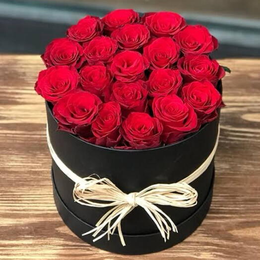 Kutuda Kırmızı Gullerrr