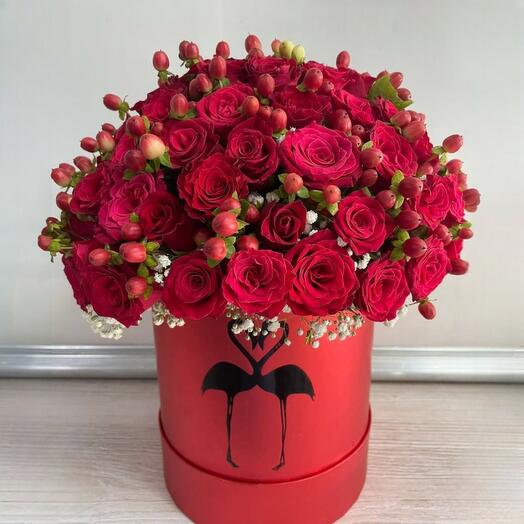 Flamenco Kırmızı Gul ve Bebek Nefesi Aranjmanı