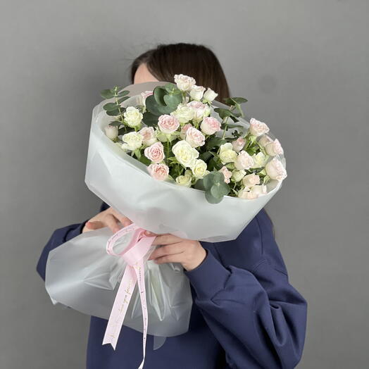 Bouquet of 10 spray roses