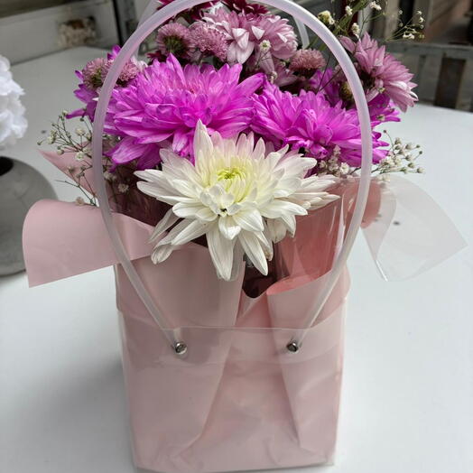 Small chrysanthemum bag bouquet