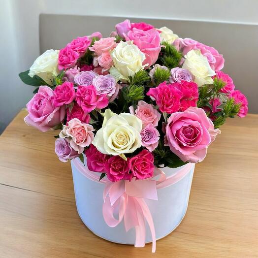 Romantik Pembe Gul Kutusu – Zarafet ve Aşkın Simgesi