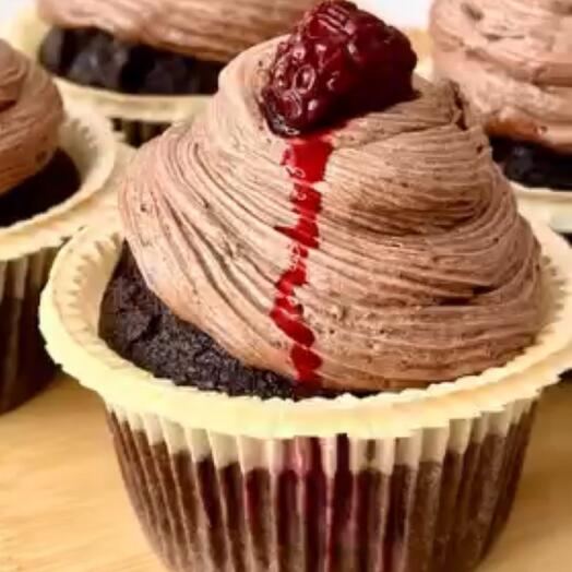 Raspberry cupcake
