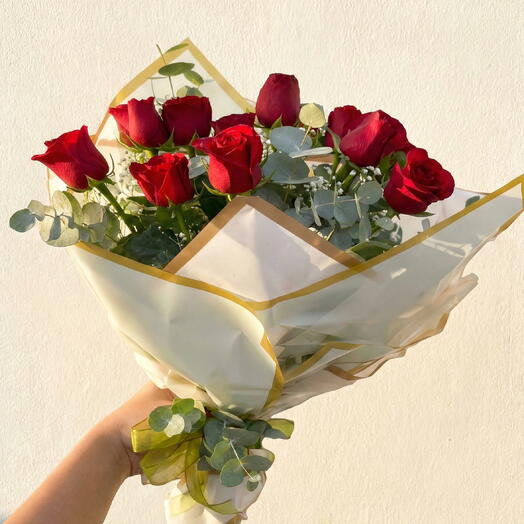 Romantik 11 Kırmızı Gul Buketi