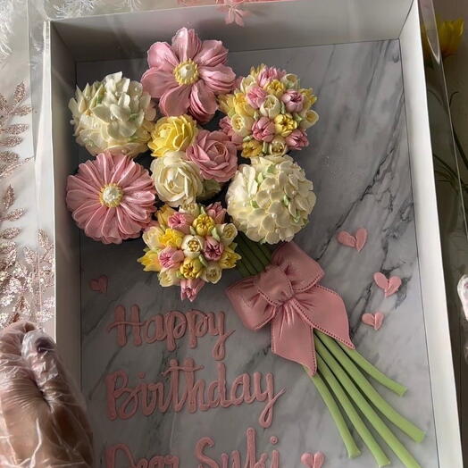 Floral Cupcake Bouquet