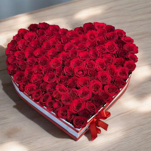 Kutuda 101 Gul – Aşkın ve Zarafetin En Guzel Hali