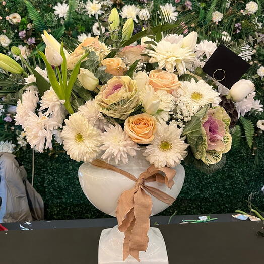 PREMİUM Porselen Sakıda Zambak Anastasia Gul Aranjmanı s