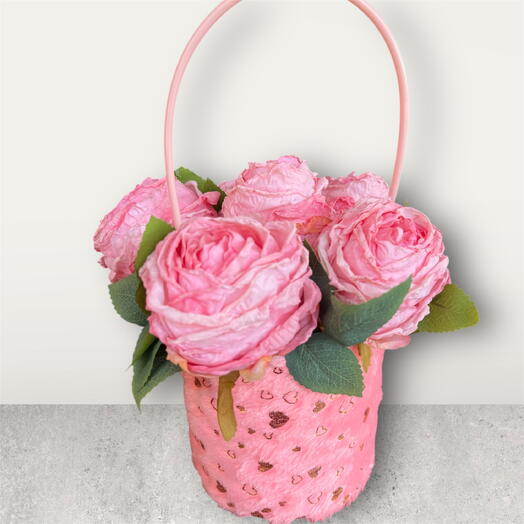 Premium Peonies in a Velvet Box 🌸