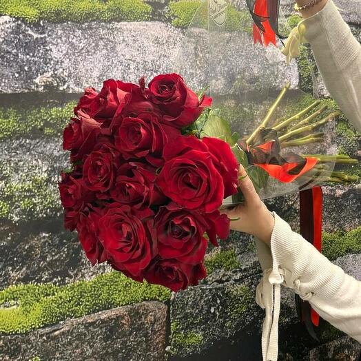 17 İthal Kırmızı Gul Çantası