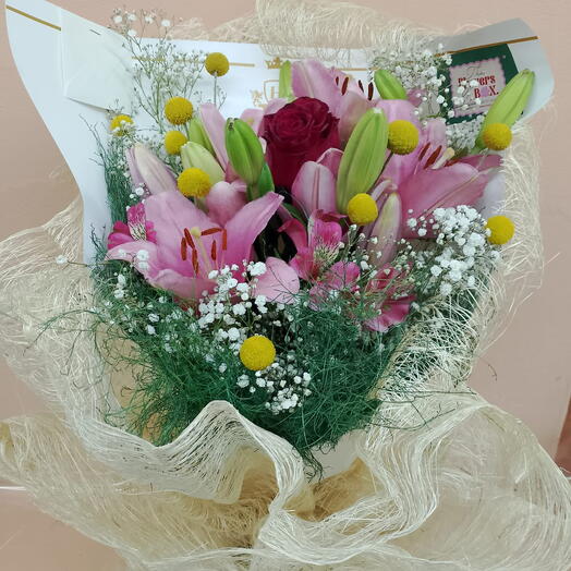 Elegant pink lilies bouquet