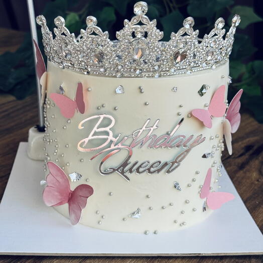 Taçlı simli queen pasta 8 kişilik